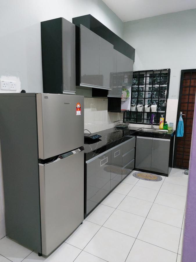 Pelangi Homestay Bota Екстер'єр фото