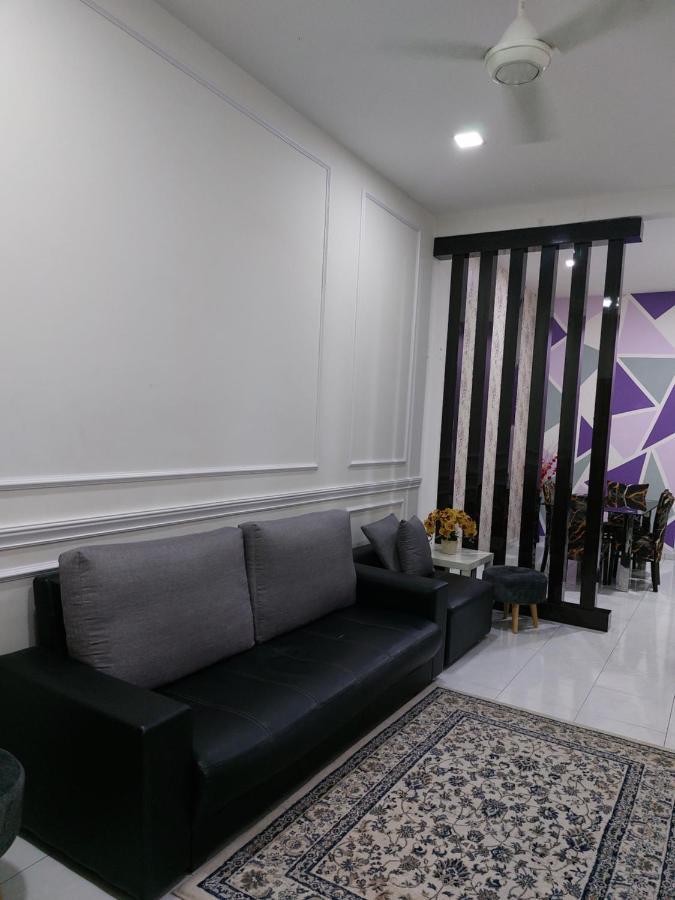 Pelangi Homestay Bota Екстер'єр фото