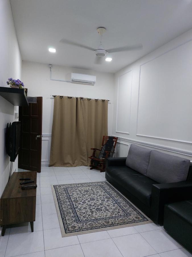 Pelangi Homestay Bota Екстер'єр фото