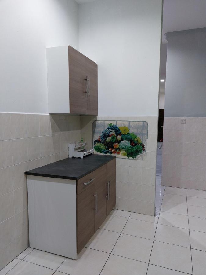 Pelangi Homestay Bota Екстер'єр фото